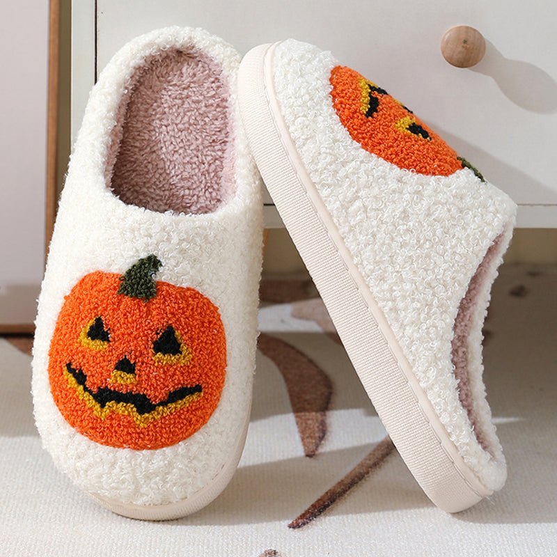 Pumpkin Cartoon Slippers – Warm Non-Slip Couples House Shoes – Close-up detail